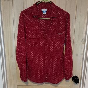 Columbia Arkansas Performance Fishing Gear Women's Red Button-Down Shirt Sz M
